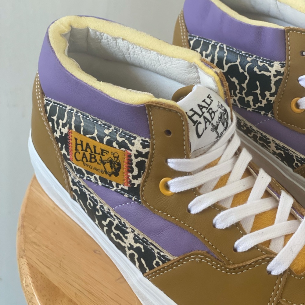 VANS SNEAKERS - Picture 2 of 2